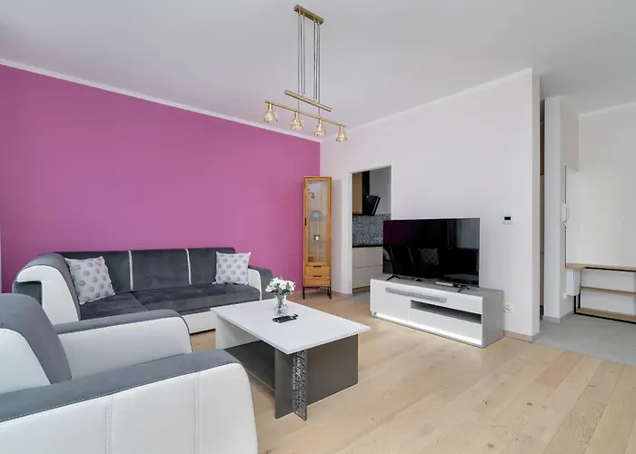 Daire With Balcony And Free Parking In By Renters *