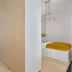 With Balcony And Free Parking In By Renters