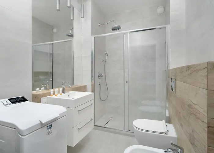 Apartment With Balcony And Free Parking In By Renters Poznan